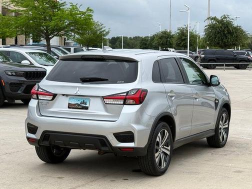 Silver 2025 Mitsubishi Outlander Sport 2.0 ES