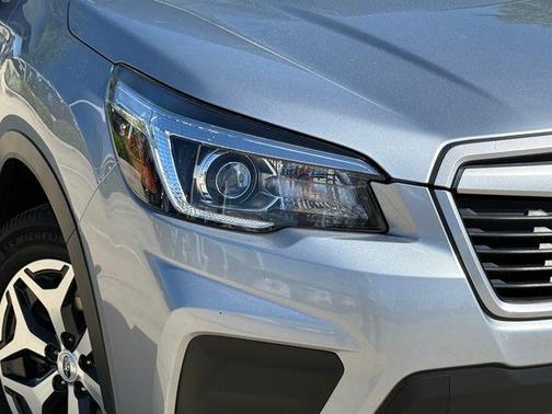 Ice Silver Metallic 2020 Subaru Forester Premium