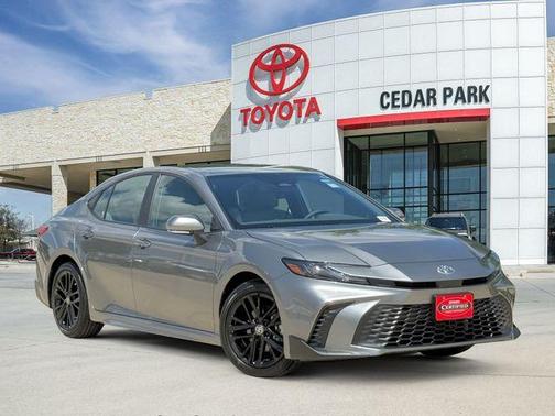 Metal 2026 Toyota Camry SE