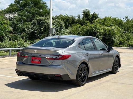 Metal 2026 Toyota Camry SE