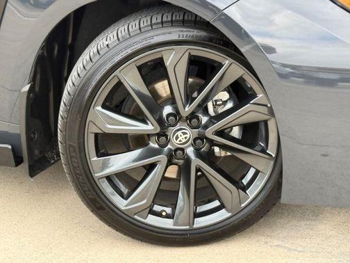 UNDERGROUND 2025 Toyota Corolla SE