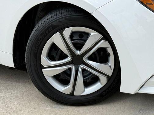 Ice 2023 Toyota Corolla LE