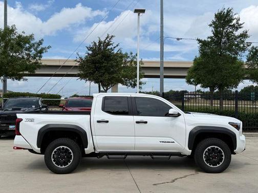 Ice 2025 Toyota Tacoma TRD Off Road