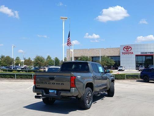 Bronze 2026 Toyota Tacoma TRD Sport