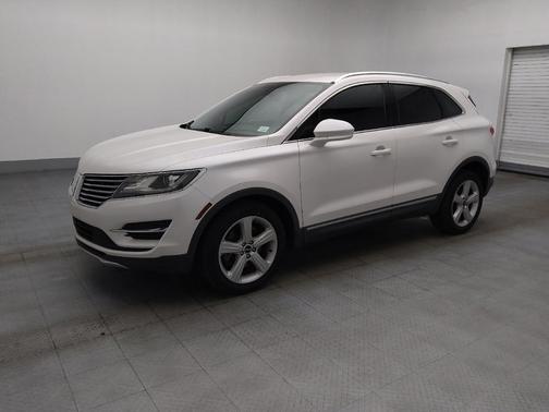White Platinum Metallic Tri-Coat 2016 Lincoln MKC Premier