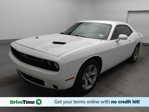White Knuckle Clearcoat 2017 Dodge Challenger SXT