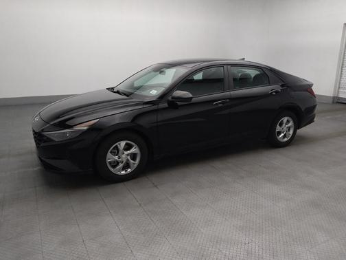 Phantom Black 2023 Hyundai ELANTRA SE