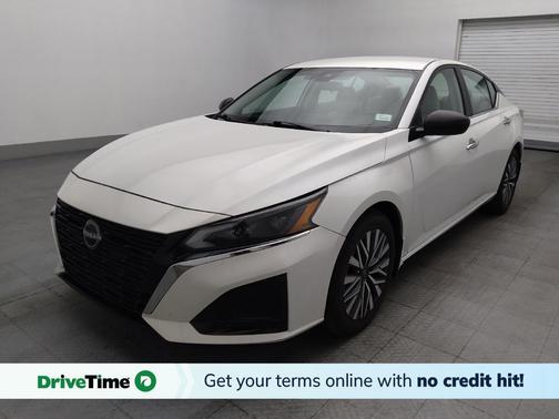 Pearl White Tricoat 2024 Nissan Altima 2.5 SV