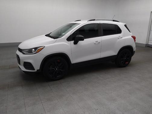 Summit White 2020 Chevrolet Trax LT