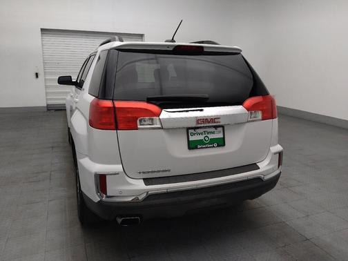 White 2017 GMC Terrain SLE-2