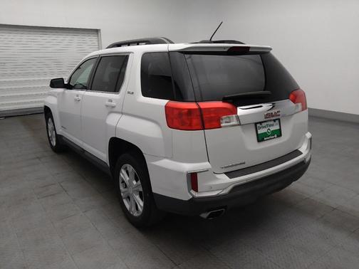 White 2017 GMC Terrain SLE-2