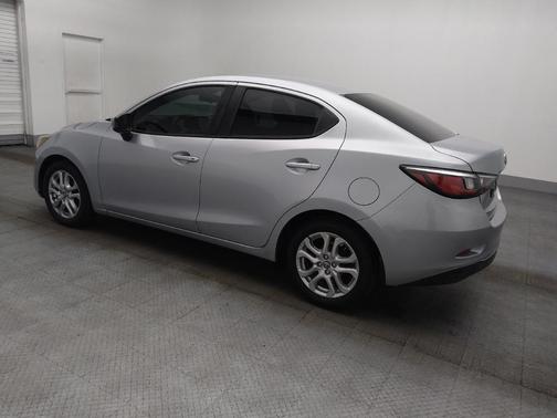 2017 Toyota Yaris iA Base