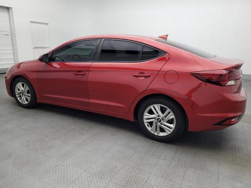 Scarlet Red Pearl 2020 Hyundai ELANTRA SEL