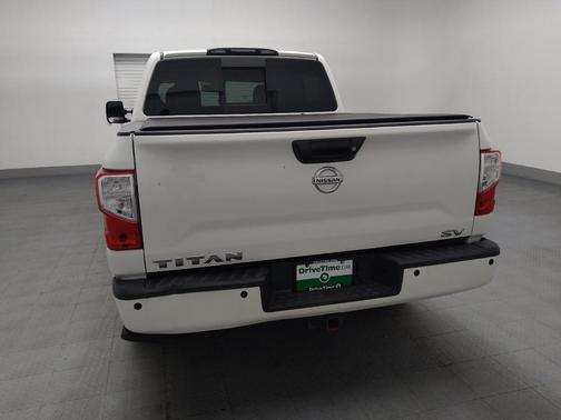 White 2019 Nissan Titan SV