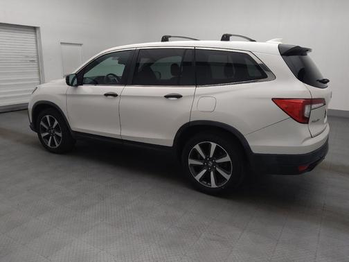 White Diamond Pearl 2019 Honda Pilot LX