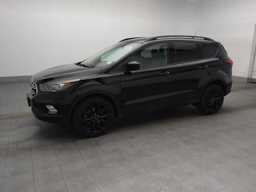 Agate Black Metallic 2019 Ford Escape SE