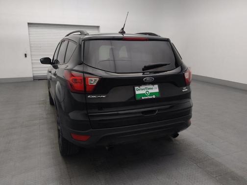 Agate Black Metallic 2019 Ford Escape SE