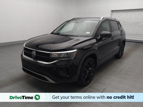 Deep Black Pearl 2023 Volkswagen Taos 1.5T SE
