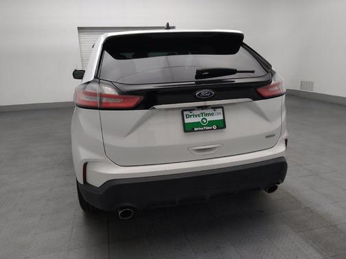 Oxford White 2019 Ford Edge SE