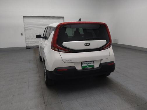 Snow White Pearl 2020 Kia Soul LX