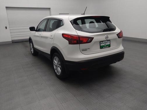 2017 Nissan Rogue Sport S