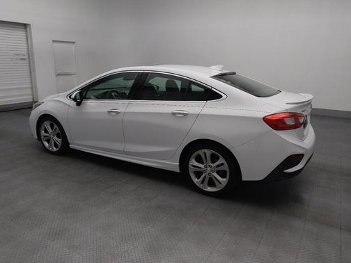 Summit White 2017 Chevrolet Cruze Premier