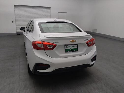 Summit White 2017 Chevrolet Cruze Premier