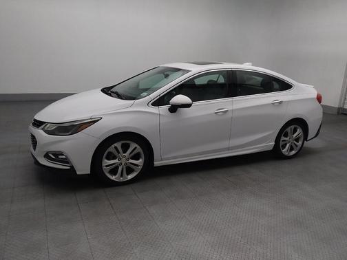 Summit White 2017 Chevrolet Cruze Premier
