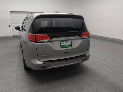 2020 Chrysler Voyager LXI