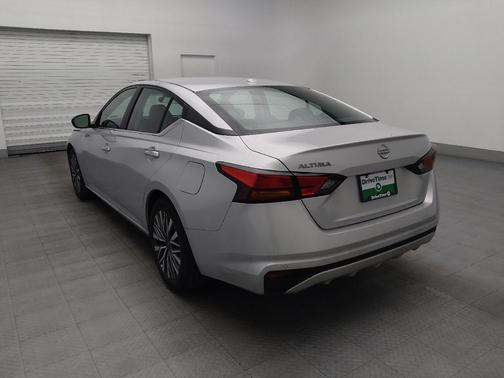 Brilliant Silver Metallic 2025 Nissan Altima 2.5 SV