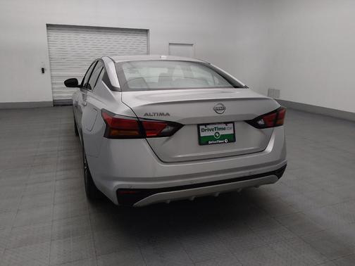 Brilliant Silver Metallic 2025 Nissan Altima 2.5 SV