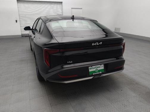 Aurora Black Pearl 2025 Kia K4 LXS