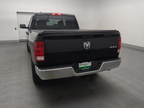 Black Forest Green Pearlcoat 2016 RAM 1500 Tradesman