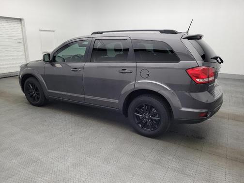 Granite Pearlcoat 2019 Dodge Journey SE