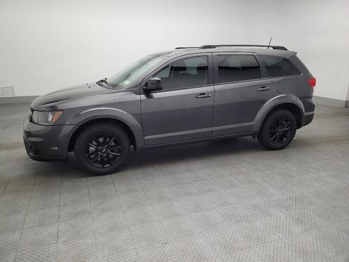 Granite Pearlcoat 2019 Dodge Journey SE