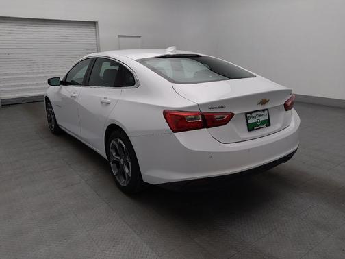 Summit White 2023 Chevrolet Malibu FWD 1LT