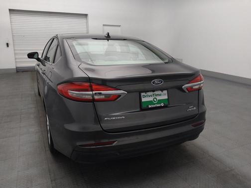 Ingot Silver Metallic 2019 Ford Fusion Hybrid SE