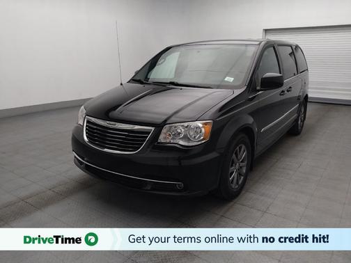 Brilliant Black Crystal Pearlcoat 2014 Chrysler Town & Country S