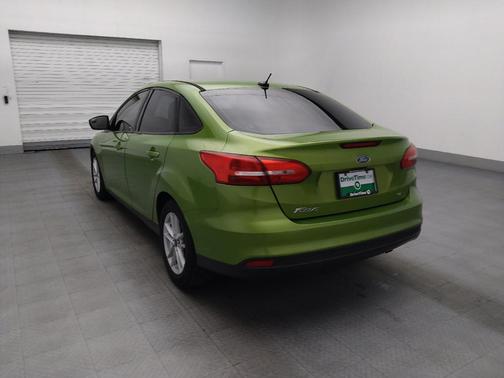 Outrageous Green Metallic Tinted Clearcoat 2018 Ford Focus SE
