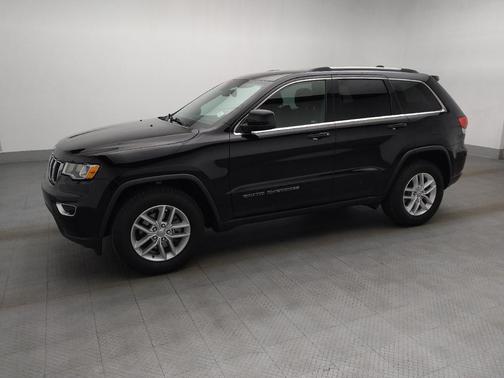 Diamond Black Crystal Pearlcoat 2017 Jeep Grand Cherokee Laredo