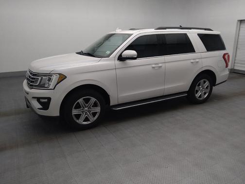 White Platinum Metallic Tri-Coat 2019 Ford Expedition XLT