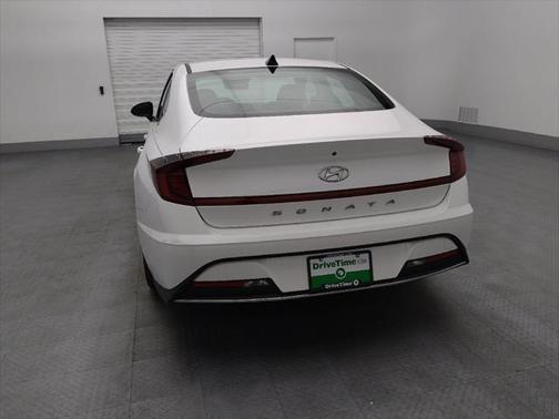 2022 Hyundai SONATA SE