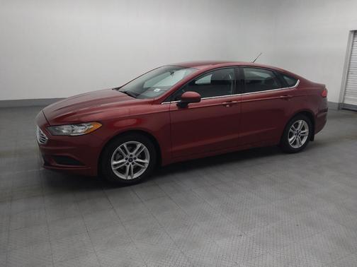 Red 2018 Ford Fusion SE