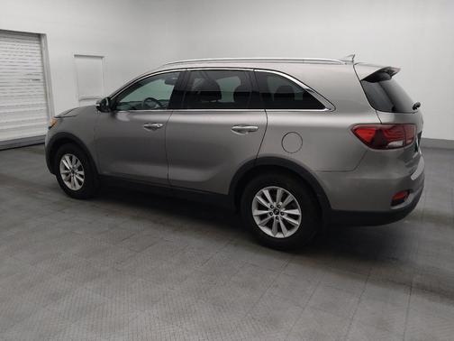 Titanium Silver 2019 Kia Sorento LX