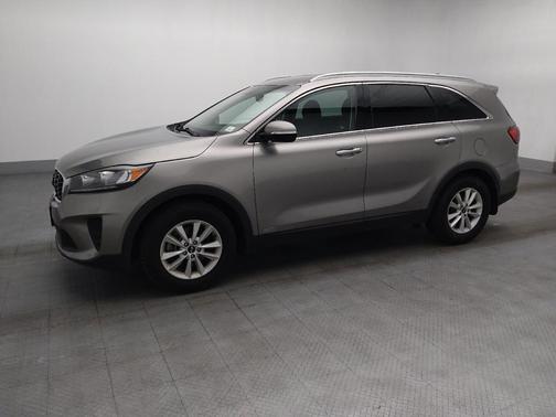 Titanium Silver 2019 Kia Sorento LX