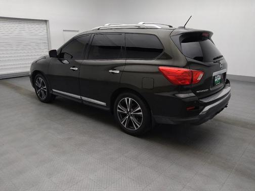 2017 Nissan Pathfinder Platinum