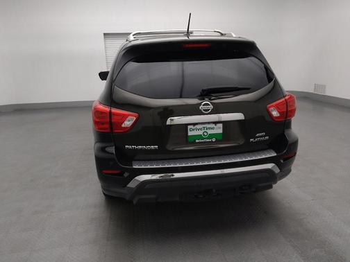 2017 Nissan Pathfinder Platinum