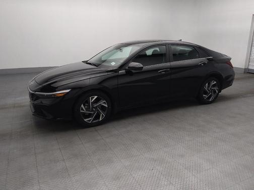 Abyss Black 2024 Hyundai ELANTRA SEL