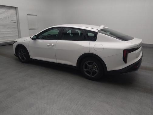 Snow White Pearl 2025 Kia K4 LXS