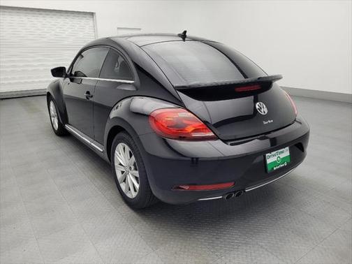 2018 Volkswagen Beetle 2.0T SE